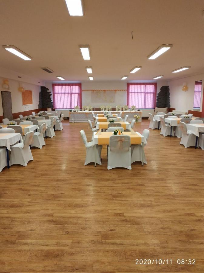 Hotel Prom Svoboda nad Úpou المظهر الخارجي الصورة