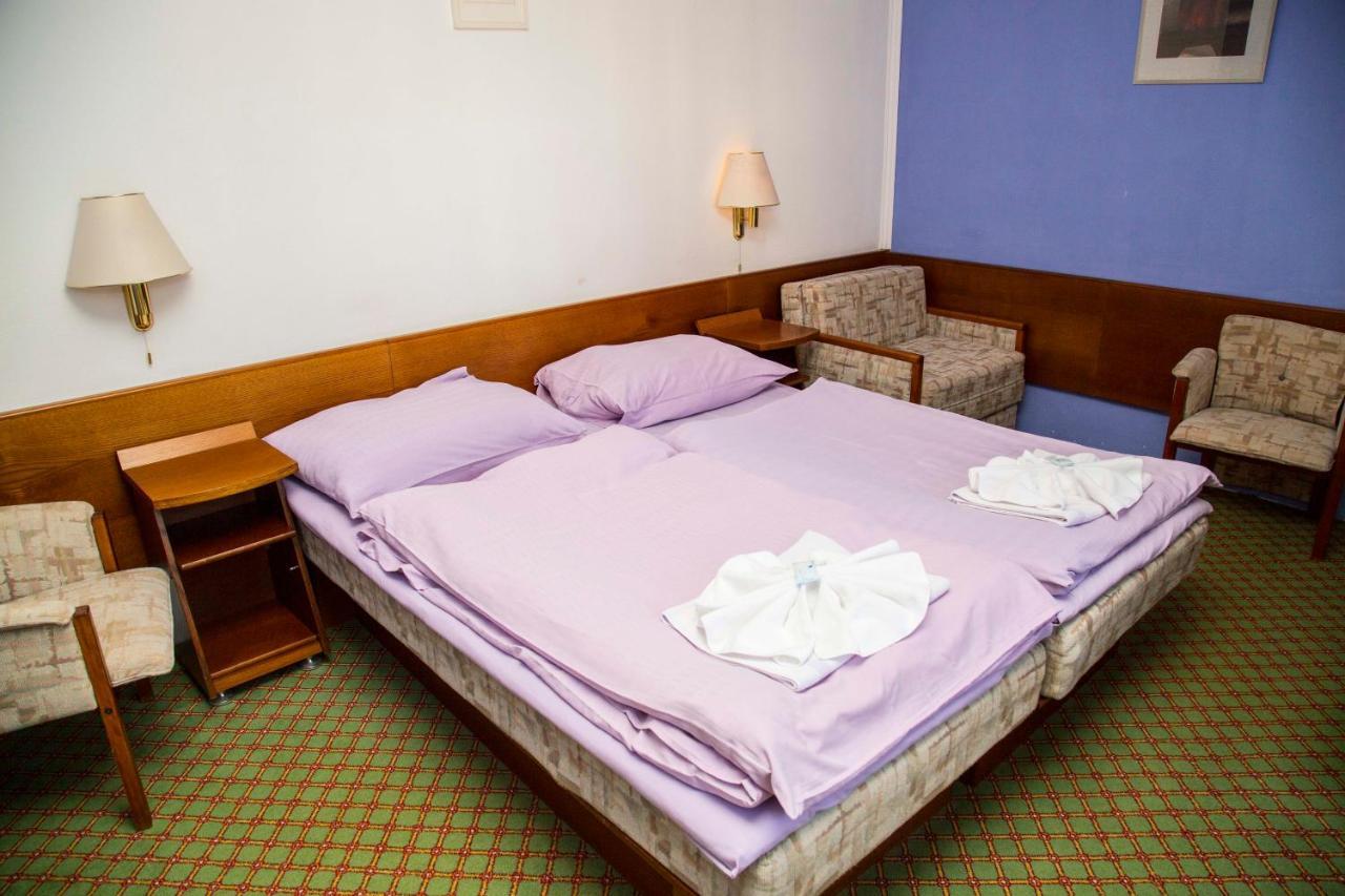 Hotel Prom Svoboda nad Úpou المظهر الخارجي الصورة